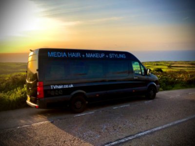 Session hair and make-up stylist.
Stratford upon Avon and Cornwall based. Self powered location styling salon van. https://t.co/tymPt85pMI 07563 447917 or 01789 273210