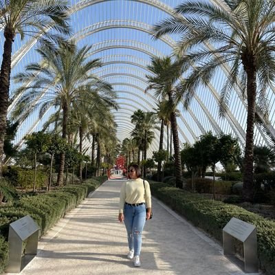 sarafcbr's profile picture. Mi vida es igual de interesante que la de una ameba.