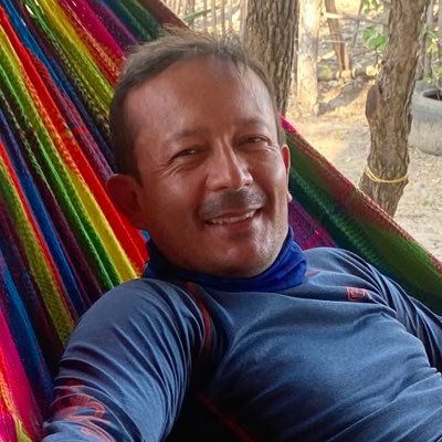 megamartin's profile picture. Consultor  / Experto en Educación