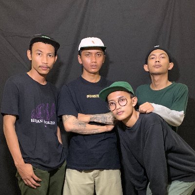 Indonesian Hardcore!
Based in Tegal city, Central Java. Established 2014
OUT NOW!
DISTANT ALLIES ( OFFICIAL LYRIC VIDEO )
ON YOUTUBE