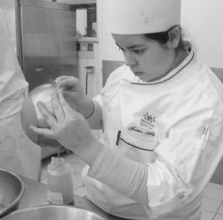 Fatimiu's profile picture. Ping!