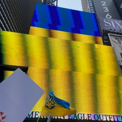 hyperjetlag's profile picture. Itchy footed.