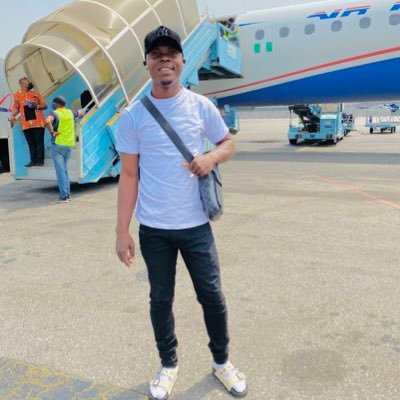 Mrkcee4's profile picture. Am a very happy person