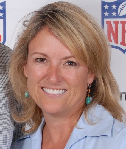 janetredding's profile picture. Communicator, connecter, novice gardener.  Lover of wines, my hometown of KC, sunshine and caring people. M-I-Z