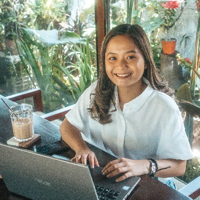 social media manager & marketer | Filipina biz owner | your biz partner | ig: @sociallydiara