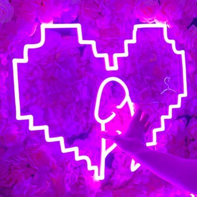 C0ntactau's profile picture. Gatekept