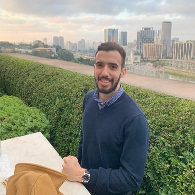 Recifense, 26 anos, Gerente de contas