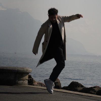 DianTorres22's profile picture. Float like a butterfly, sting like a bee