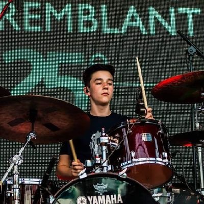 a.k.a. Stickman.
Playing drums since I was 2. Love it all: Blues, Rock, Metal, Jazz, Funk.
🎼 🥁 🎵 TURN THE Music UP 🎶🎷🎸🎹