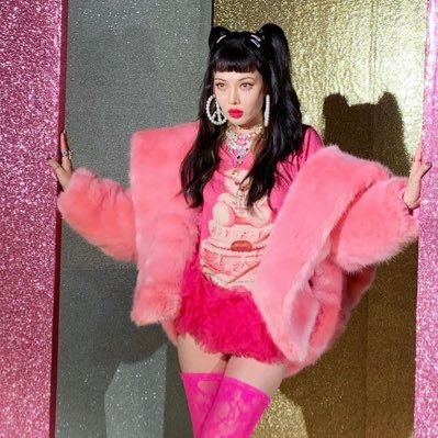 torikawa_desu's profile picture. 大人になんかなるな‥‥