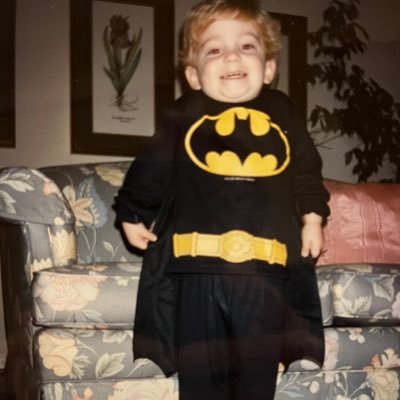 DrFrostyWalrus's profile picture. bipedal sloth from houston (he/him)