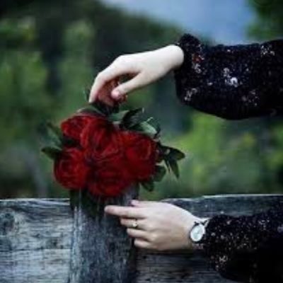 manal3abdalh's profile picture. من يملك أما ويراها كل صباح ومساء لايحق له التحدث عن الحزن