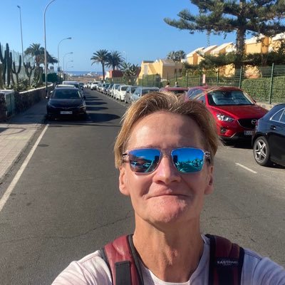 jcathomenewlife's profile picture. 