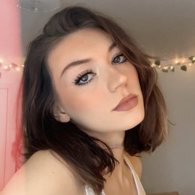 aryamarlene's profile picture. ⊙libra/☽sagittarius/↑gemini • she/her