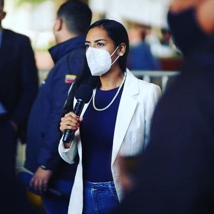 Venezolana y caraqueña 🇻🇪 | Periodista | Feminista | IG: @Marialexsilva01