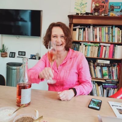 SaskiaZeebregts's profile picture. 💜⚡️🍷🥖🇪🇺 Europese Brabo Community Lead @voltamersfoort