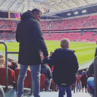 manfredjee's profile picture. Instagram: MANFRED_88