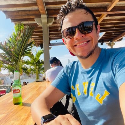 embajador_1986's profile picture. Traductor simultáneo e intérprete 🇪🇸 ▶️ 🇬🇧 Rock y fútbol. #TraducciónSimultánea #SimultaneousTranslation Oneness, faith and love.