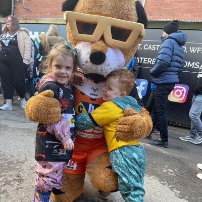 31 years young
Avid spurs fan
Castleford tigers season ticket holder
Proud of my two kids
COYF COYS