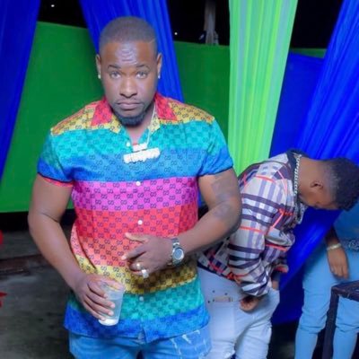 boss_chec's profile picture. Di gal dem strawberry chips #hawtdaddy