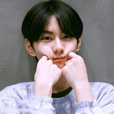 hueningnary's profile picture. ▪︎ cammimare sulla linea ▪︎
• enha • txt • nct • wayv • ateez • skz • xh •
• this account remains inactive until further notice •