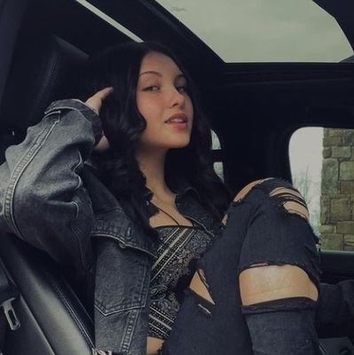 HenaoJuuhh's profile picture. 031

Ou vc arrisca ou vc se conforma...