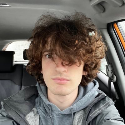 mikehazaz's profile picture. 💤