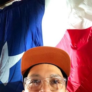 Doing it. One party at a time.™ DJ @texaslonghorns @texasmbb @texaswbb 🤘🏽 Brand Partner @topochicousa | #topogod 💦 Music Nerd | #djmelsvinyl 🔊