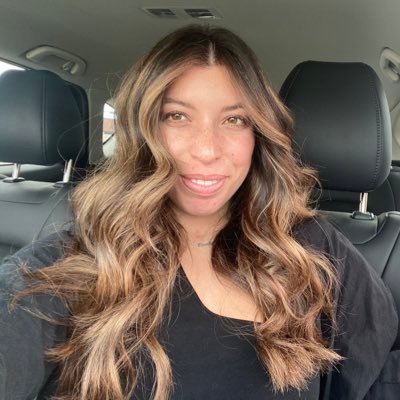 CarlySotura Profile Picture