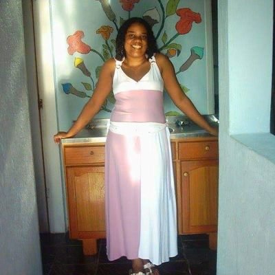 ElaineS75503842's profile picture. 