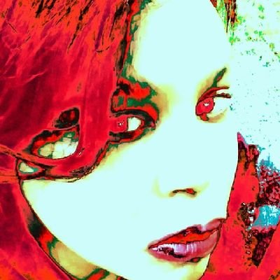 notelos_'s profile picture. photographer, musician, and philosophical flaneur.  I have an awesome wonderful supportive family