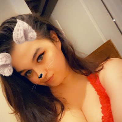 32, married, mom of 5, gamer, ps5, #420, content creator