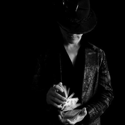 magicaldreamer_'s profile picture. A glimpse of the world through the eyes of a magician living in Tokyo.
