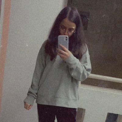 Its_Ash_Chase's profile picture. Trippin' on skies, sippin' waterfalls;               she/her