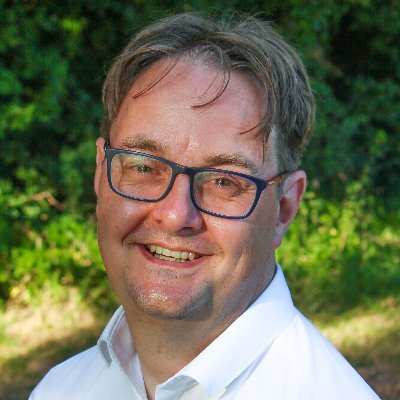 Idea-loving creative public sector communicator. Looking for a new role after 12 years in police comms. Not a work account.
Original #Unplugger