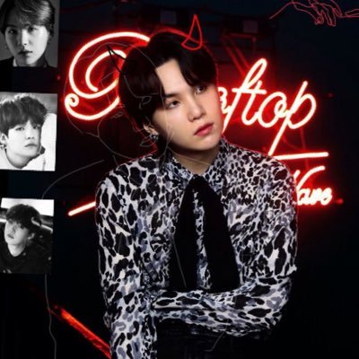 i refuse to die before a paradise performance. backup for @jooniesmoon7