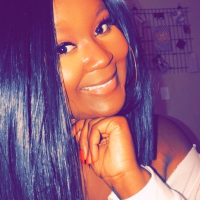 Helping to build an online presence + professional BRANDING for businesses!▫️social media management ▫️content creation 👩🏾💻