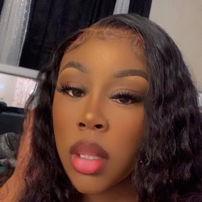 DaBEAUTiFLYER's profile picture. in bikini bottom brb🪸