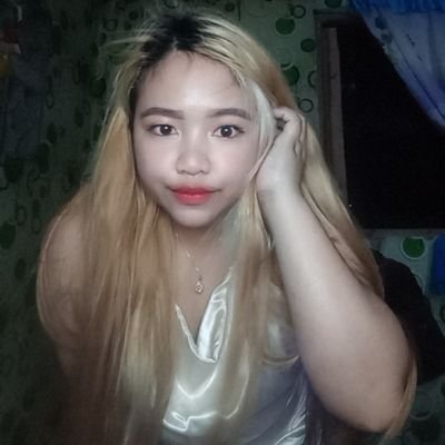 heyitsleyah's profile picture. Filipina | 24 | MERMAID | Matthew 19:26 | Instatweet : @heyitsleyah😍