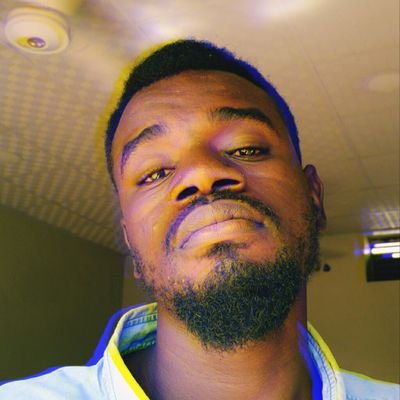 زول كادح في عالم الجعفان 💙
.
.
rapper 💙👤
singer💚💚💚
producer 💙💙