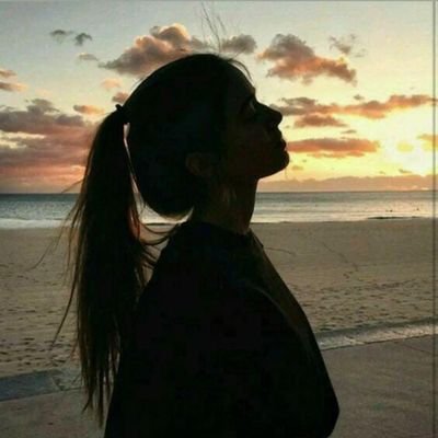 AmiraAb16372503's profile picture. الدنيا مدرسة كبيرة بنمر فيها بقصص وحكايات ونتعلم منها حاجات وحاجات
مع بعض هنحكي ونفضفض ونتعلم
استنوني انا اميرة وعندي حكاوي كتيرة
https://t.co/UjFJ8Waolk
الفيس