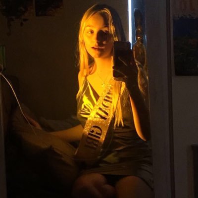 leahgracehicks's profile picture. best of both worlds🤷🏼‍♀️ I think so