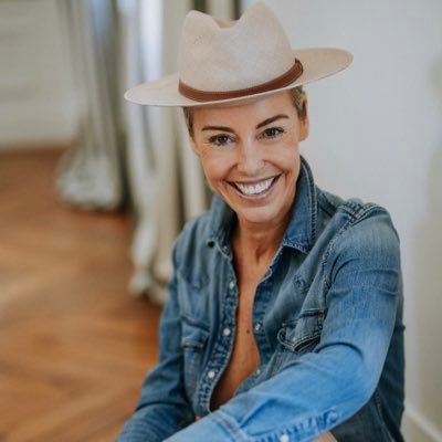 Founder of Happy Sport & Detox health retreats.
Sport, Food, Attitude for total health!