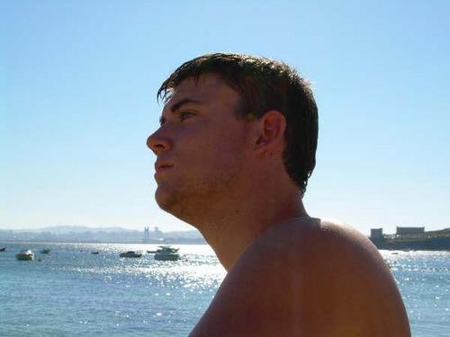 Alex_jimfer's profile picture. Amar es encontrar en la felicidad de otro tu propia felicidad.