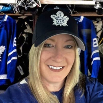 TSchmiedtke's profile picture. Mother of 🙍🏻‍♂️🙍‍♀️🐶