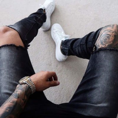 Eric82282215's profile picture. 