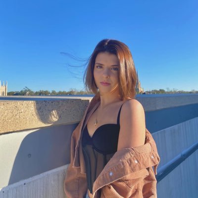 amelia_divine's profile picture. 