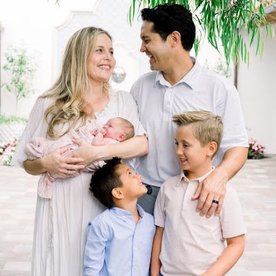 jajoaavdentures's profile picture. 