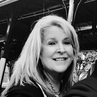 Laura Jones☮️ (@houseofjones5) 's Twitter Profile