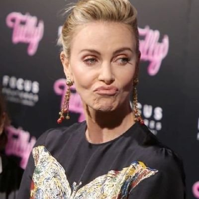 Charliz50705373's profile picture. 